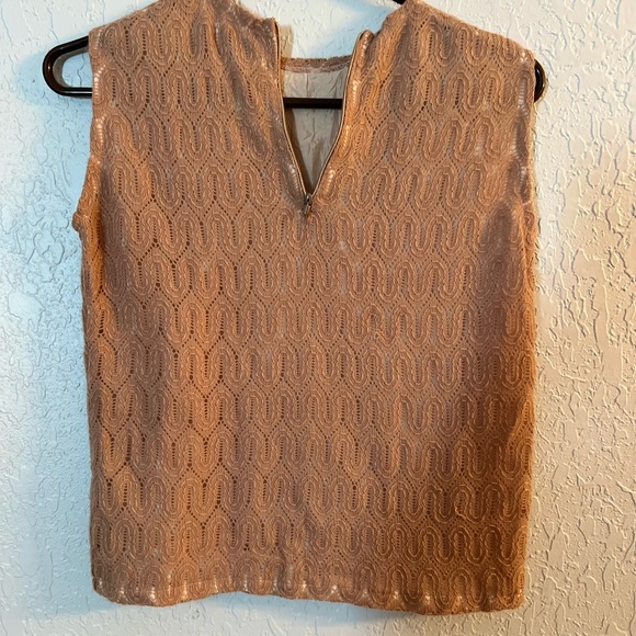 Soft nude lined shirt - Picture 2 of 3